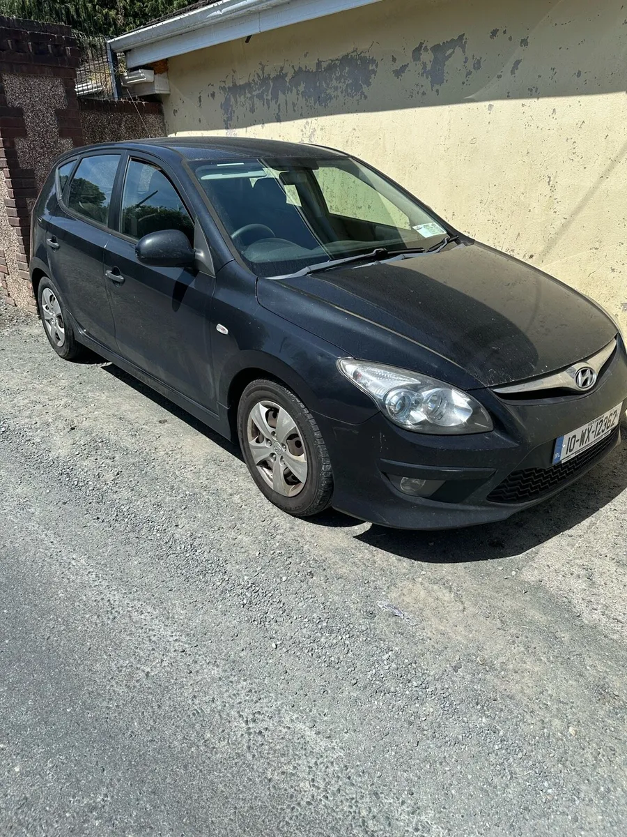 2010 Hyundai i30 Diesel (sold as seen) - Image 1