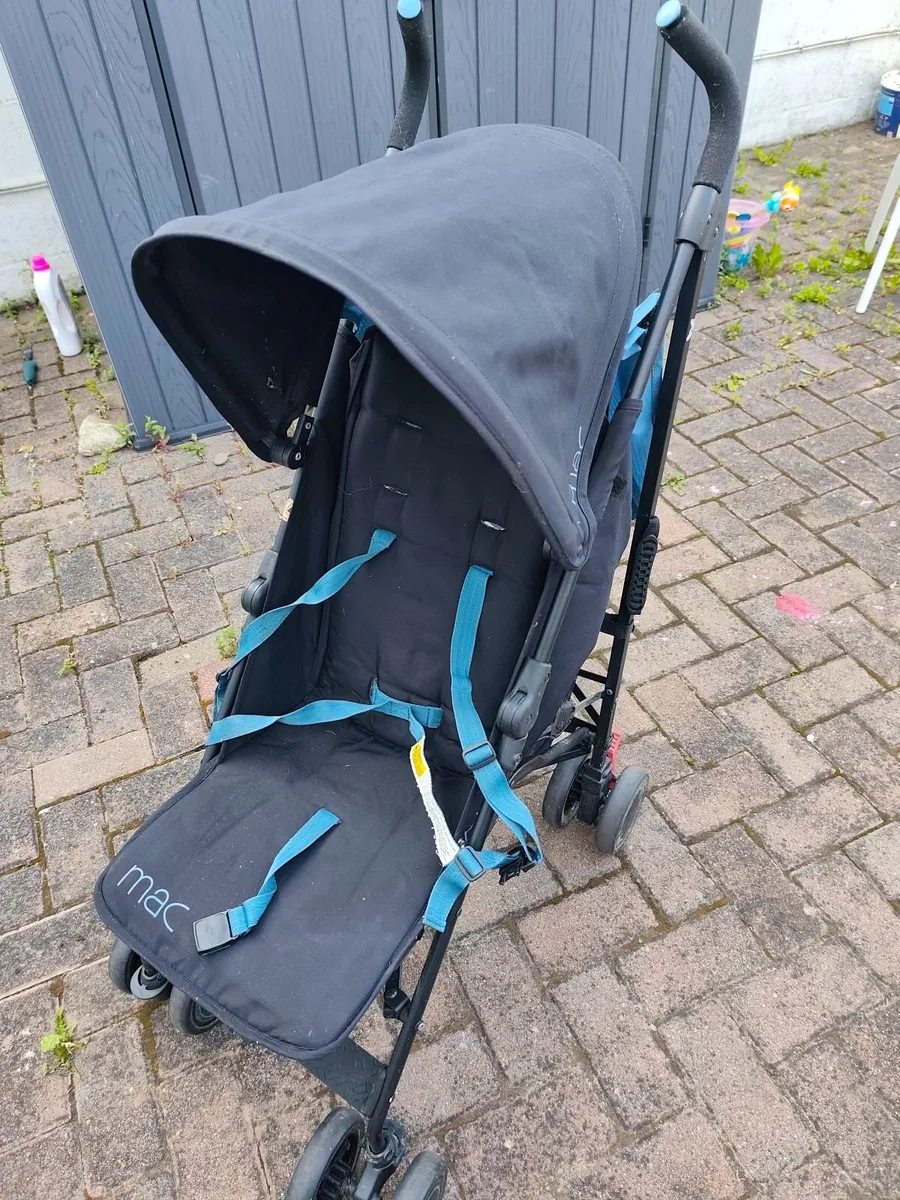 Maclaren Lightweight Umbrella Stroller / Buggy – B