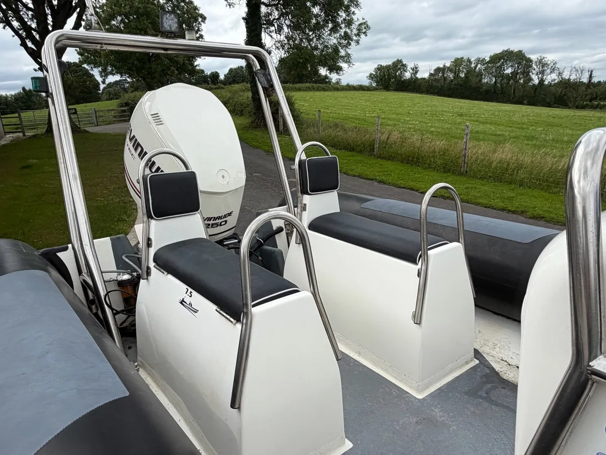 7.5m Cobra rib boat 250hp - Image 4