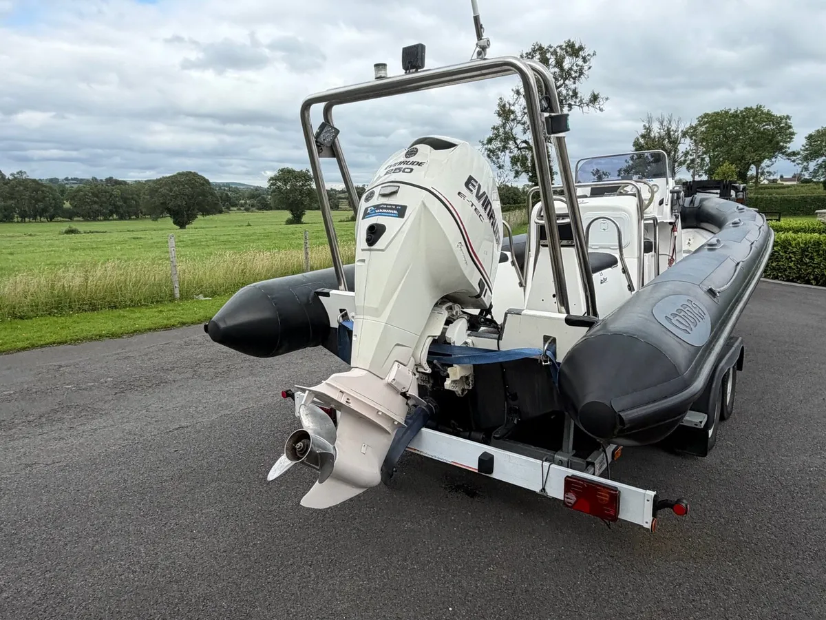 7.5m Cobra rib boat 250hp - Image 3