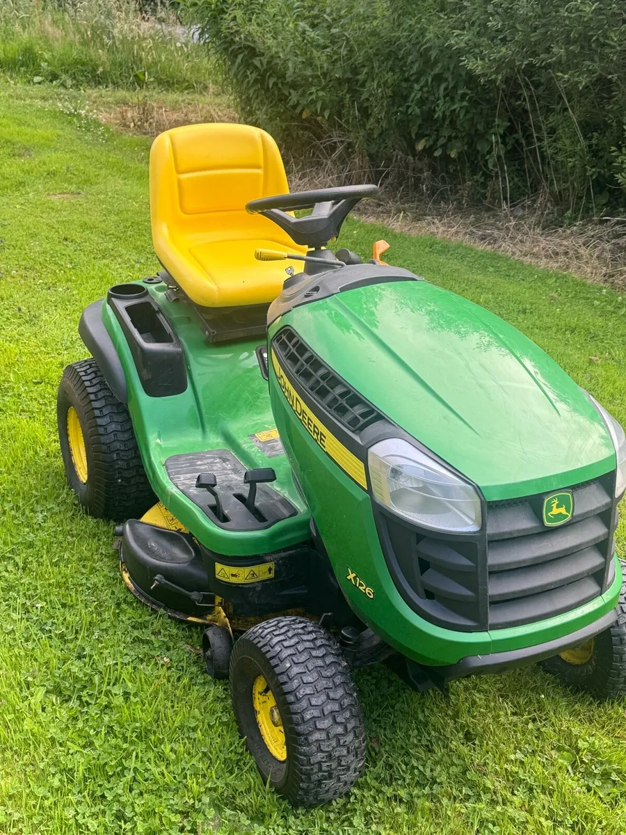 Ride on lawnmower - Image 2