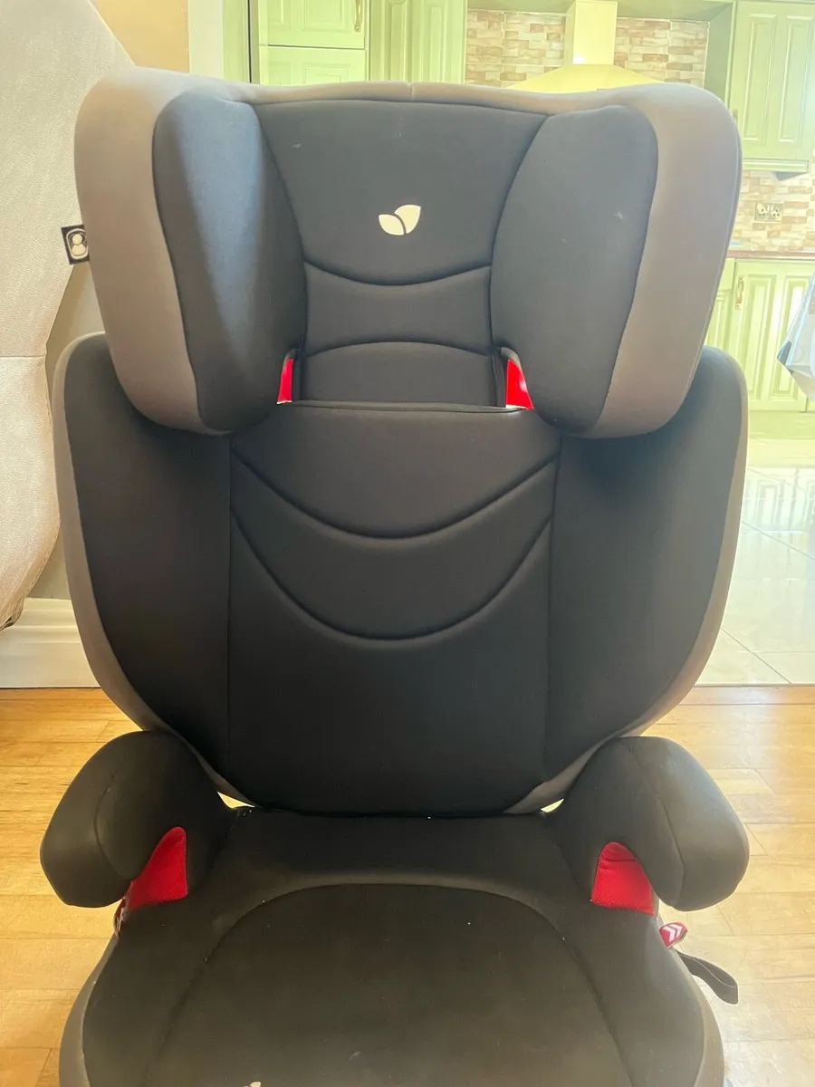 Joie high-back booster seat - Image 2