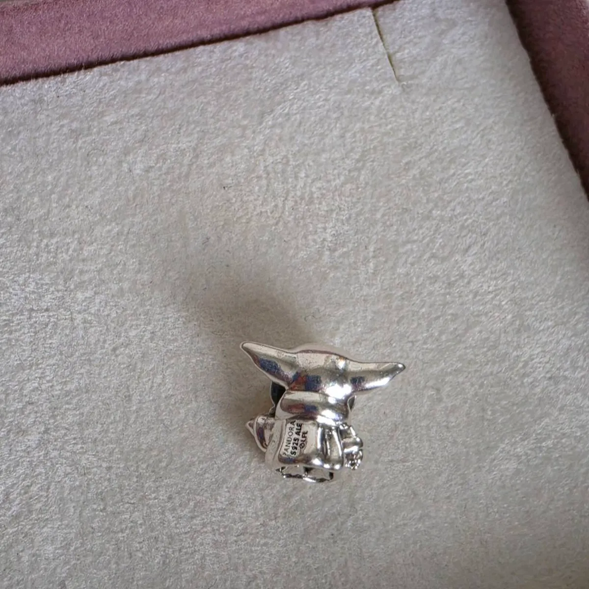 Pandora Star Wars Baby Yoda Grogu charm - Image 3