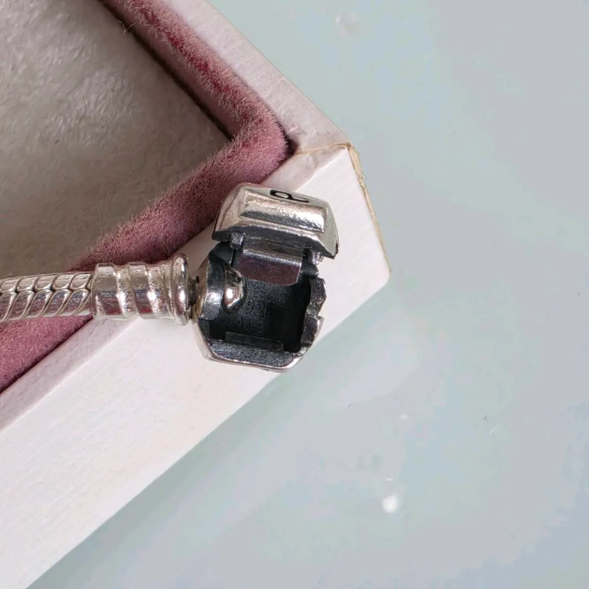 Pandora necklace barrel clasp size 45cm - Image 4