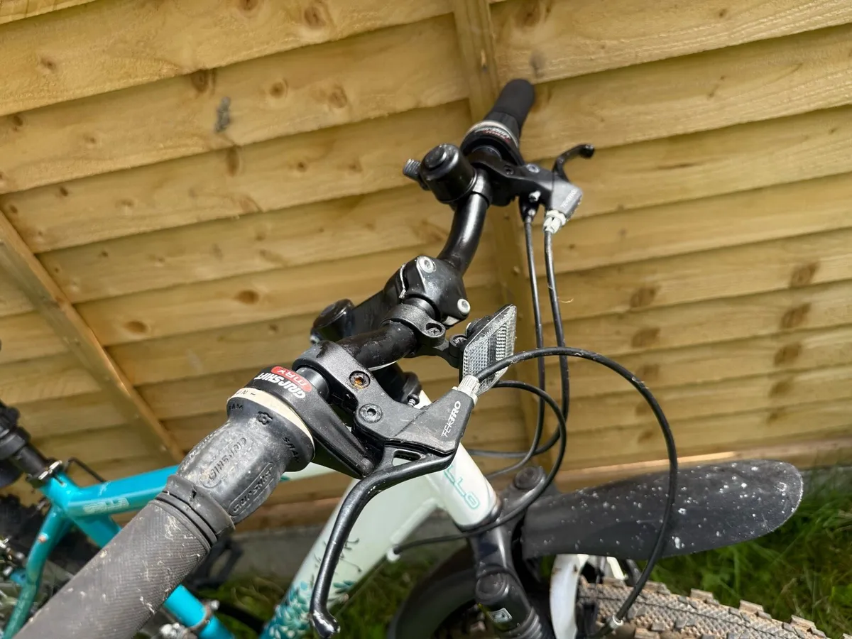 26 inch lady bike in perfect condition - Image 3