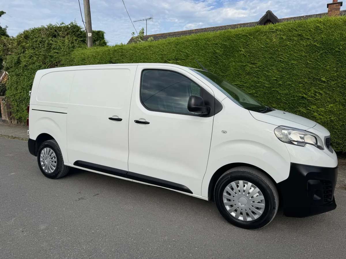 Peugeot Expert 2.0 6 speed low mileage (AIRCON ) - Image 2