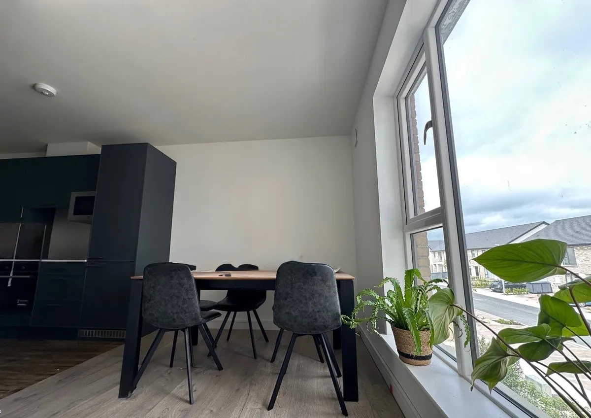 Holiday home - Image 2