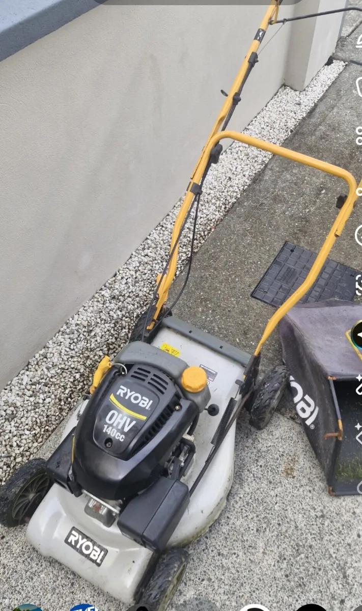 Lawnmower for sale - Image 1
