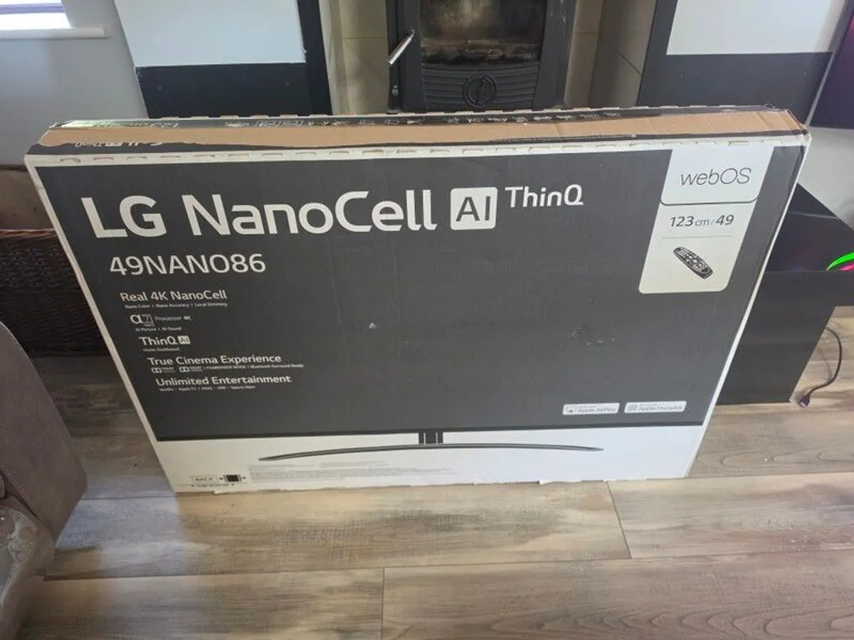Lg Tv 49" - Image 1