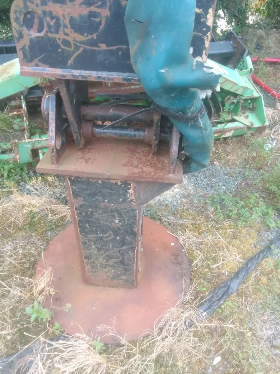 Saw - Image 1