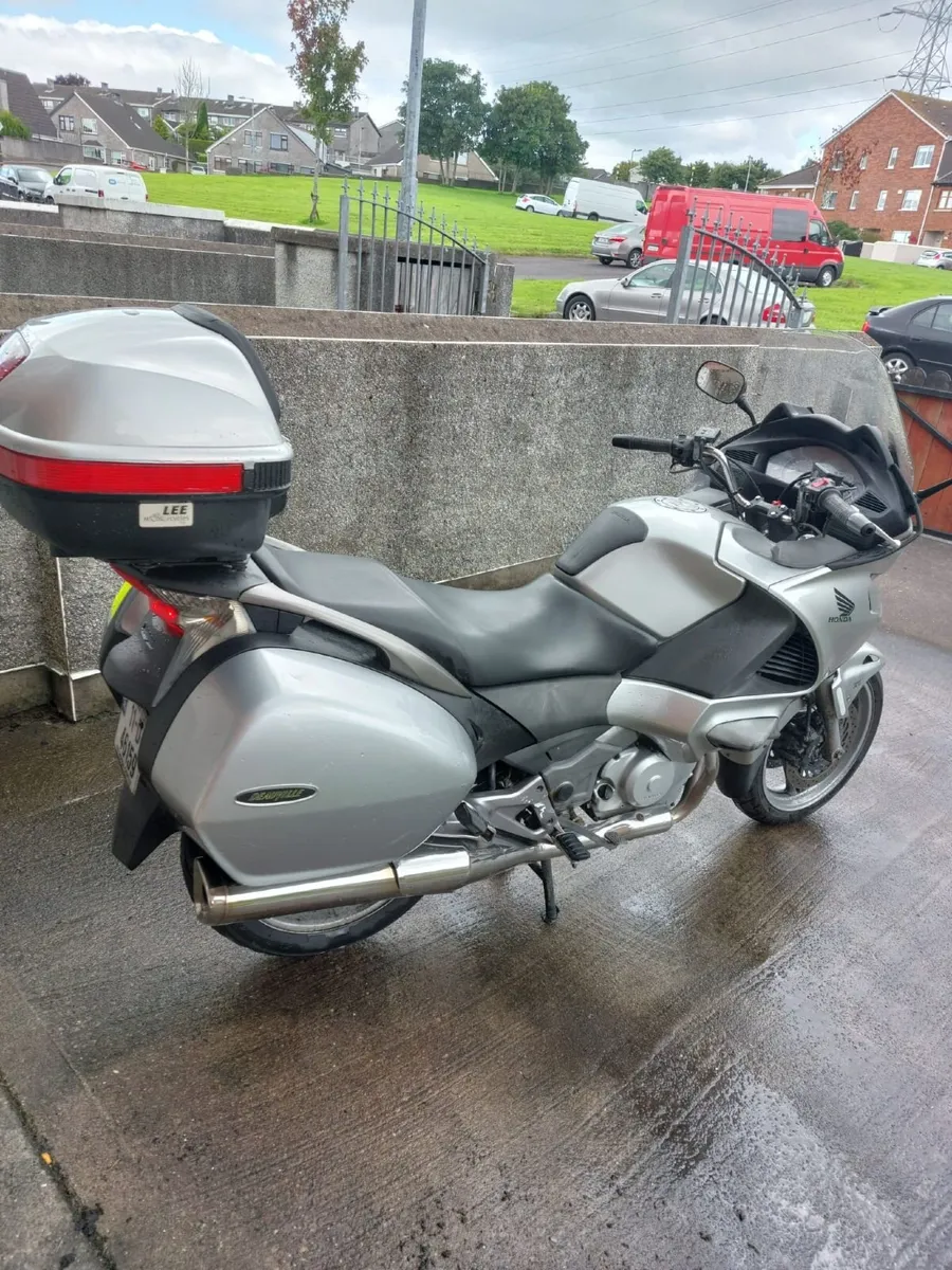 2011 Honda Deauville NT700V ABS - Image 2