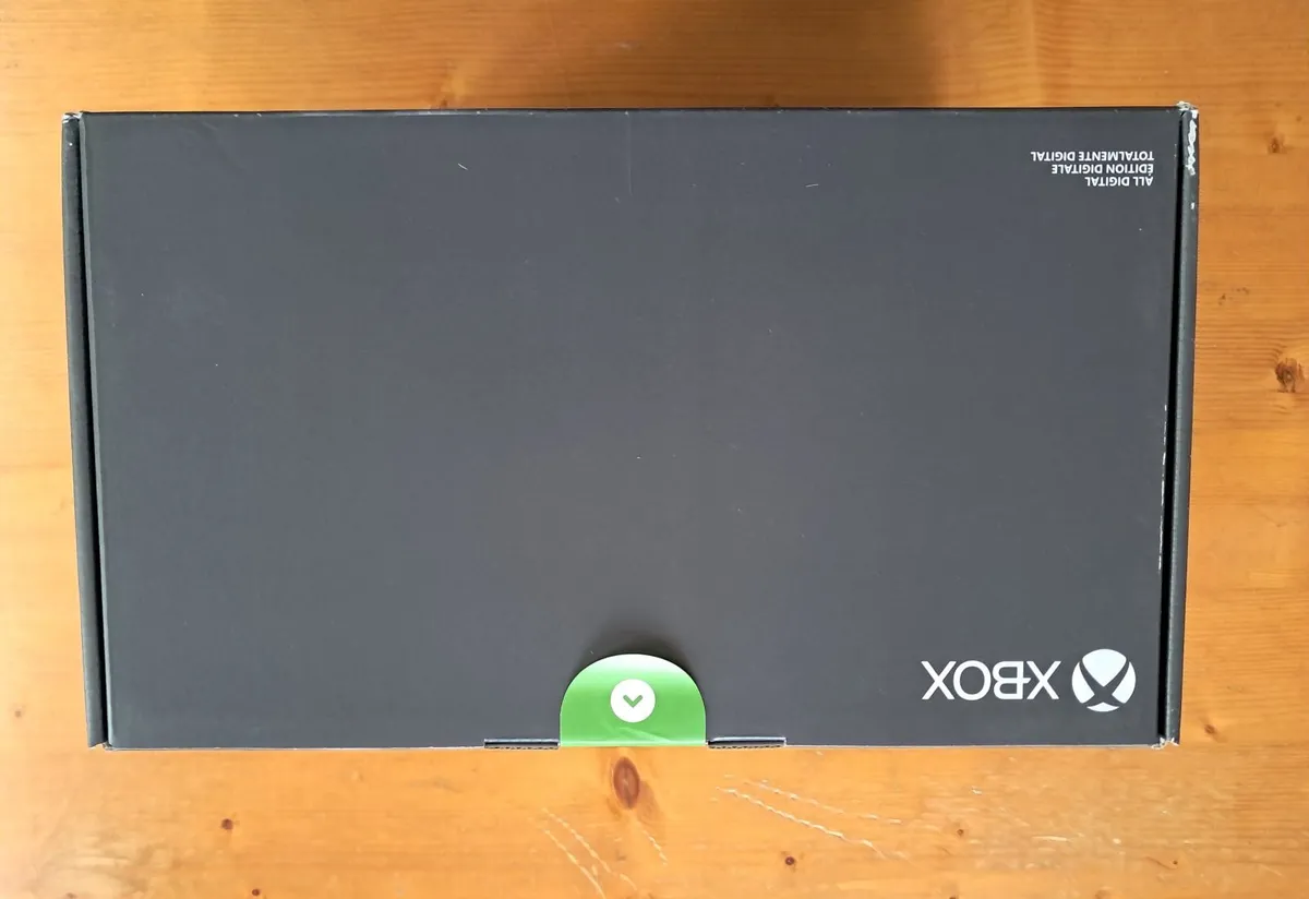 XBOX Series X Console Digital 1TB White New Sealed - Image 3