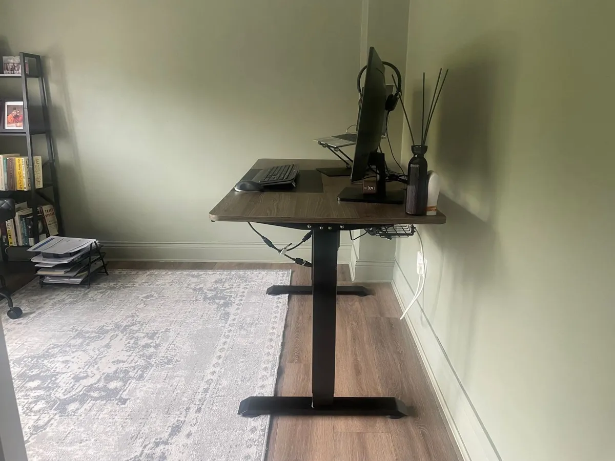 Office desk - Image 3