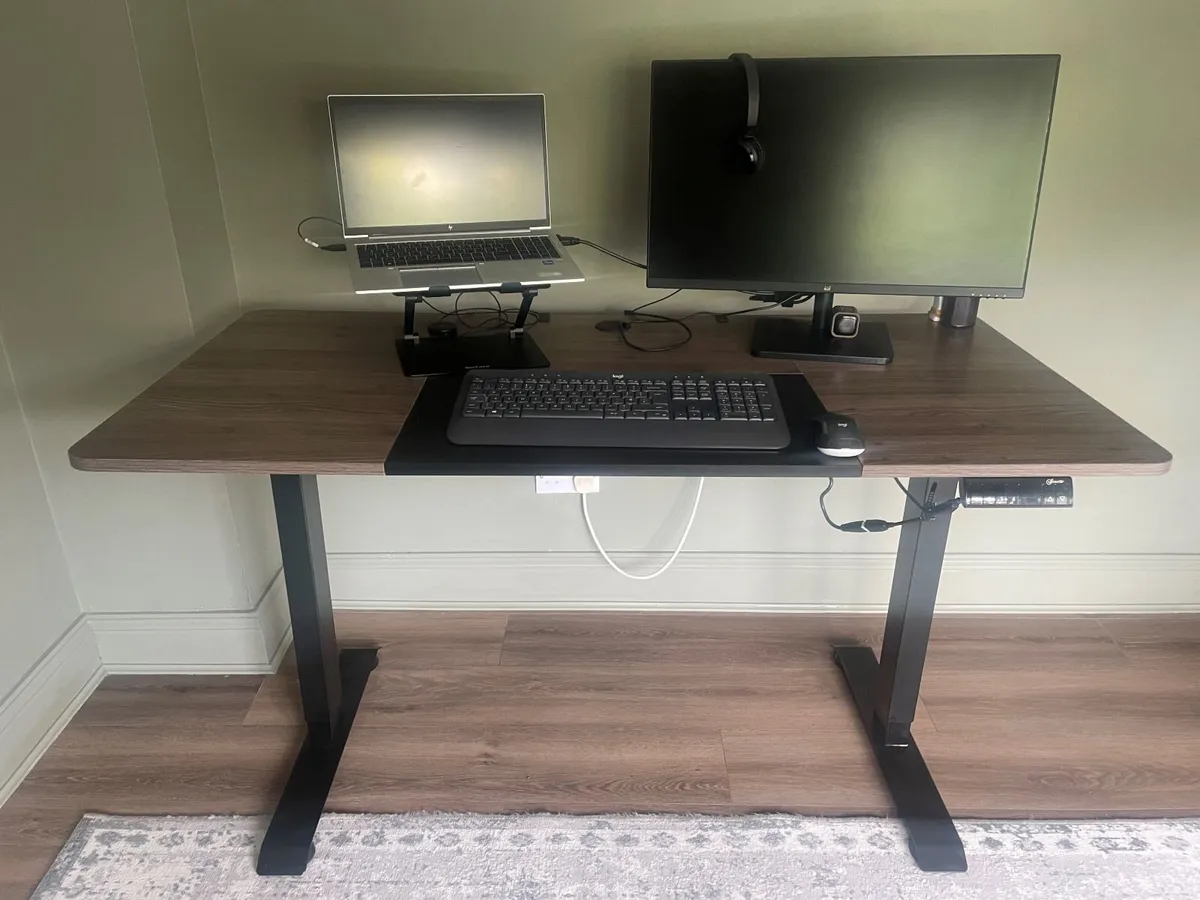 Office desk - Image 4