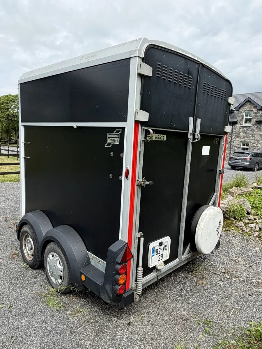 Ivor Williams 511 horsebox for sale - Image 3