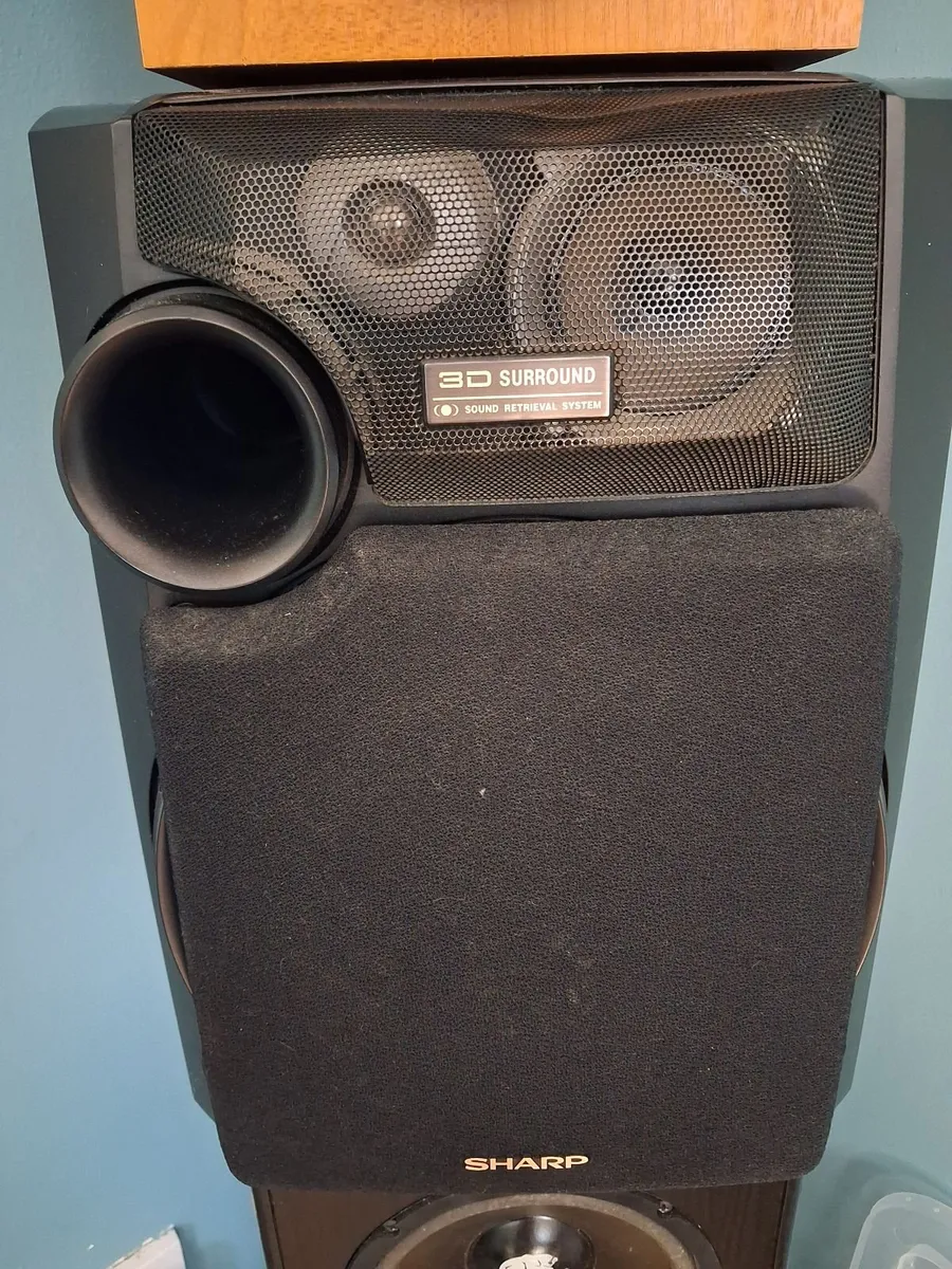 Sharp large bookshelf speakers - Image 2
