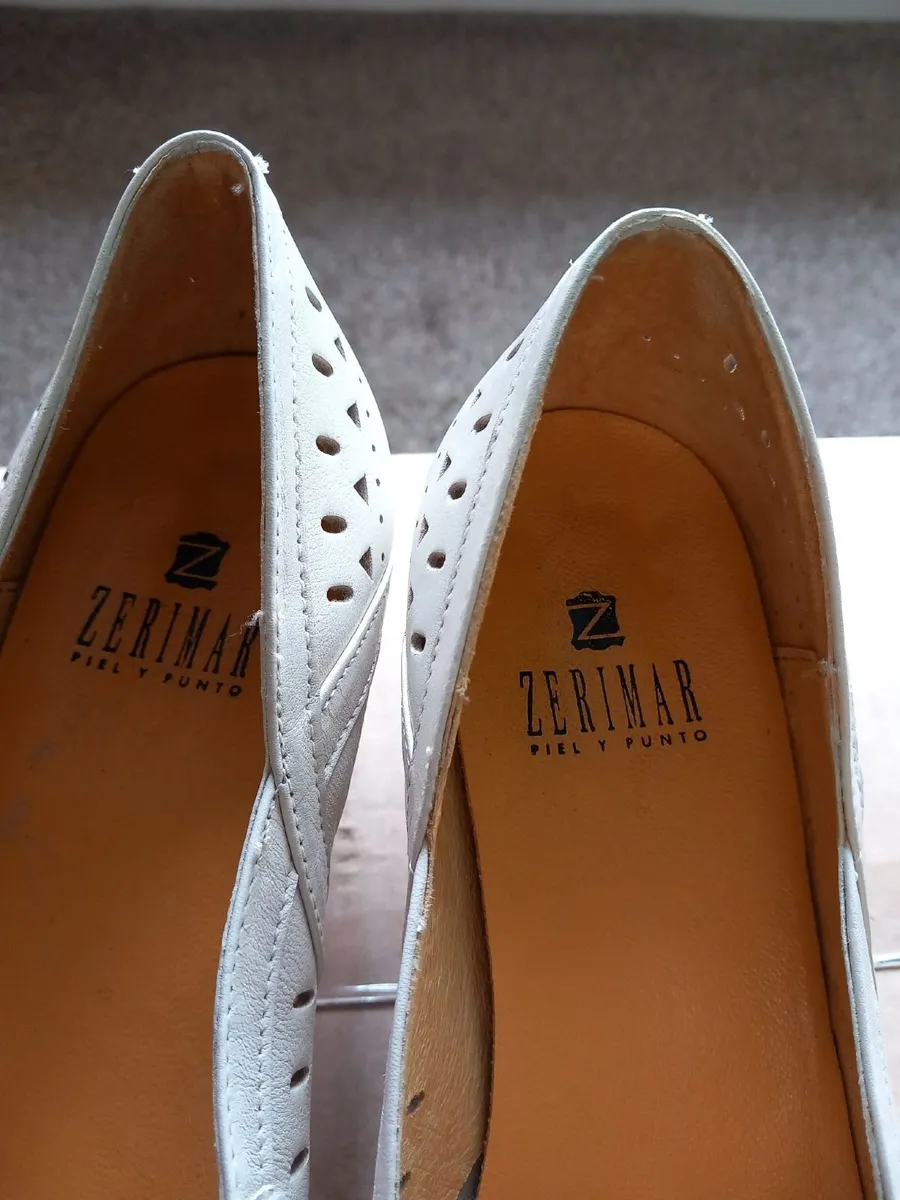 Shoes - Image 3