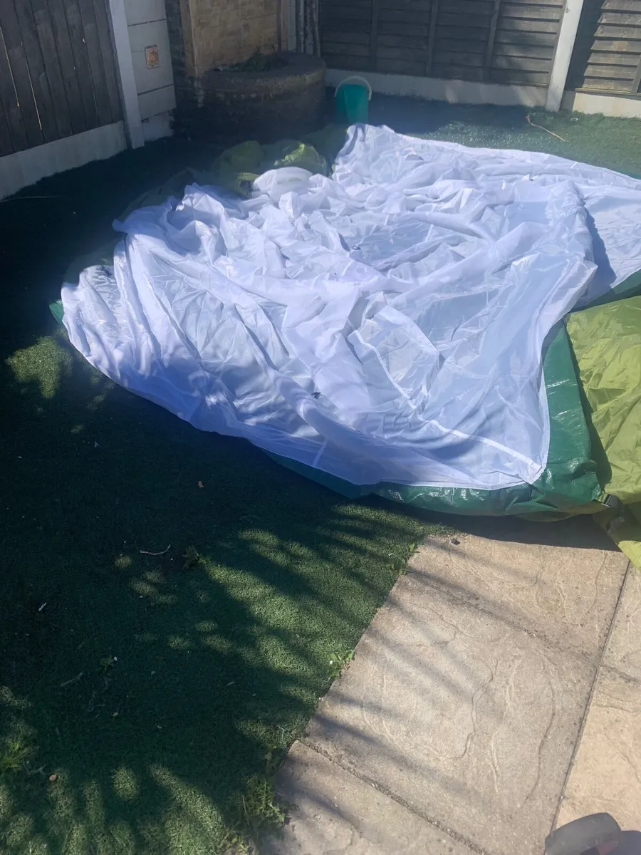 Camping tent - Image 2