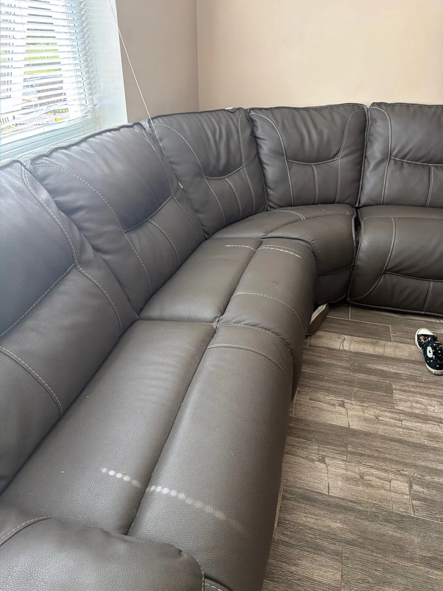 Leather electric recliner corner sofa - Image 1