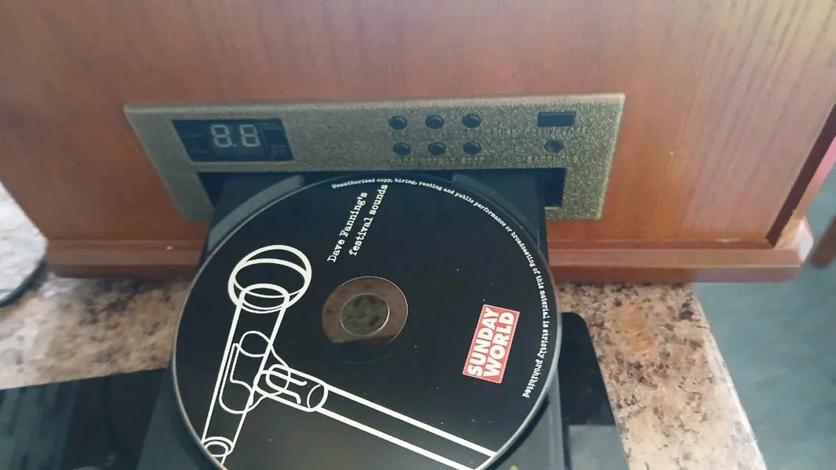 3 in 1 music system - Image 4