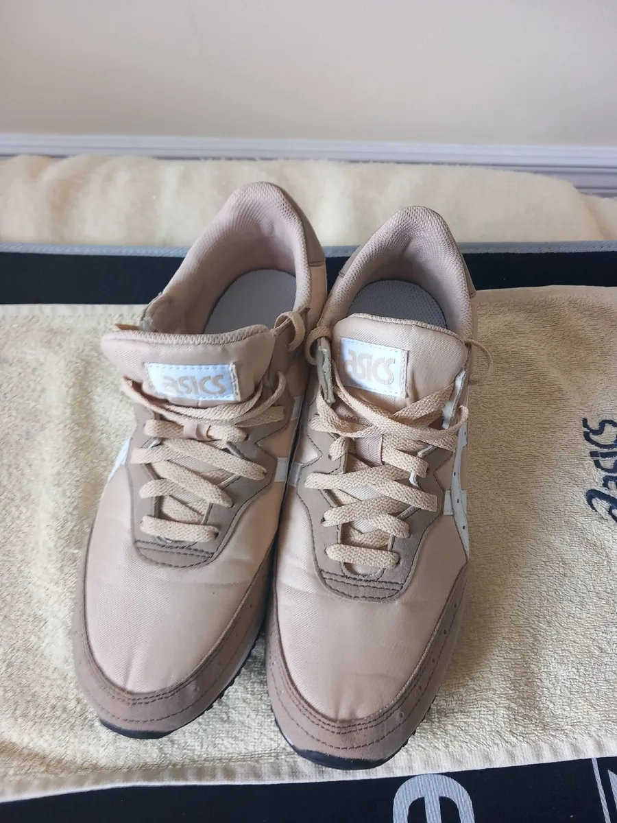 Shoes -  Asics Trainers - Image 1