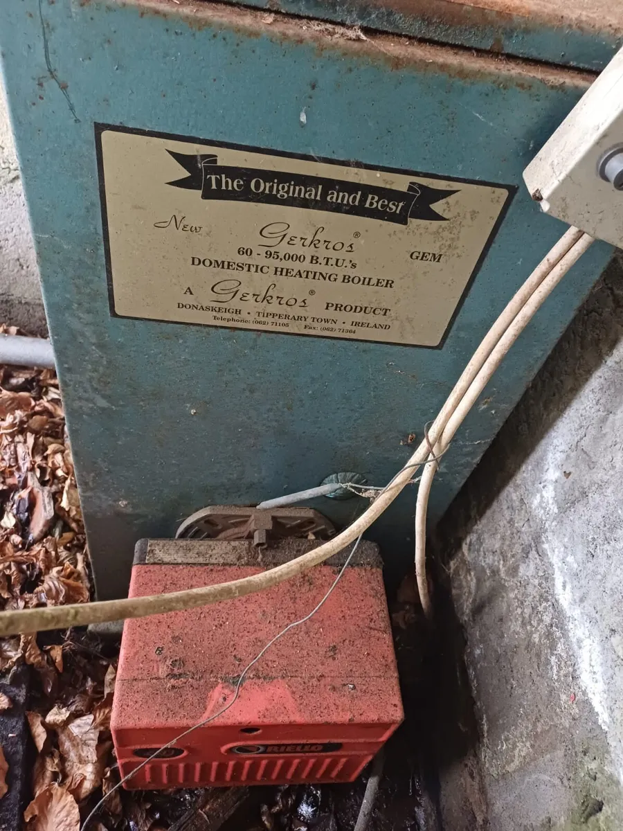 Oil boiler - Image 2