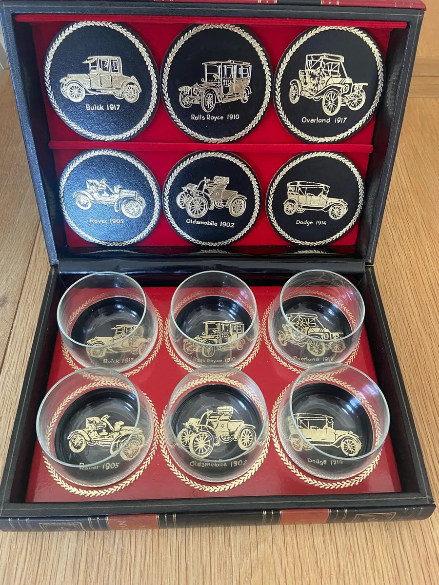 Beautiful Set Glasses & Coasters - Image 1