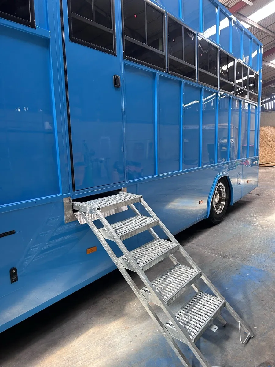 2019 Mercedes actros - Image 3