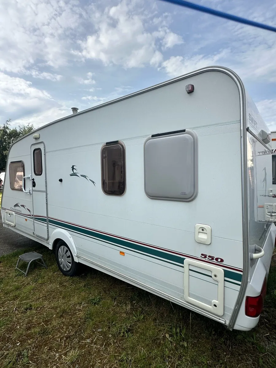 2005 Swift charisma 550 fixed bed - Image 3
