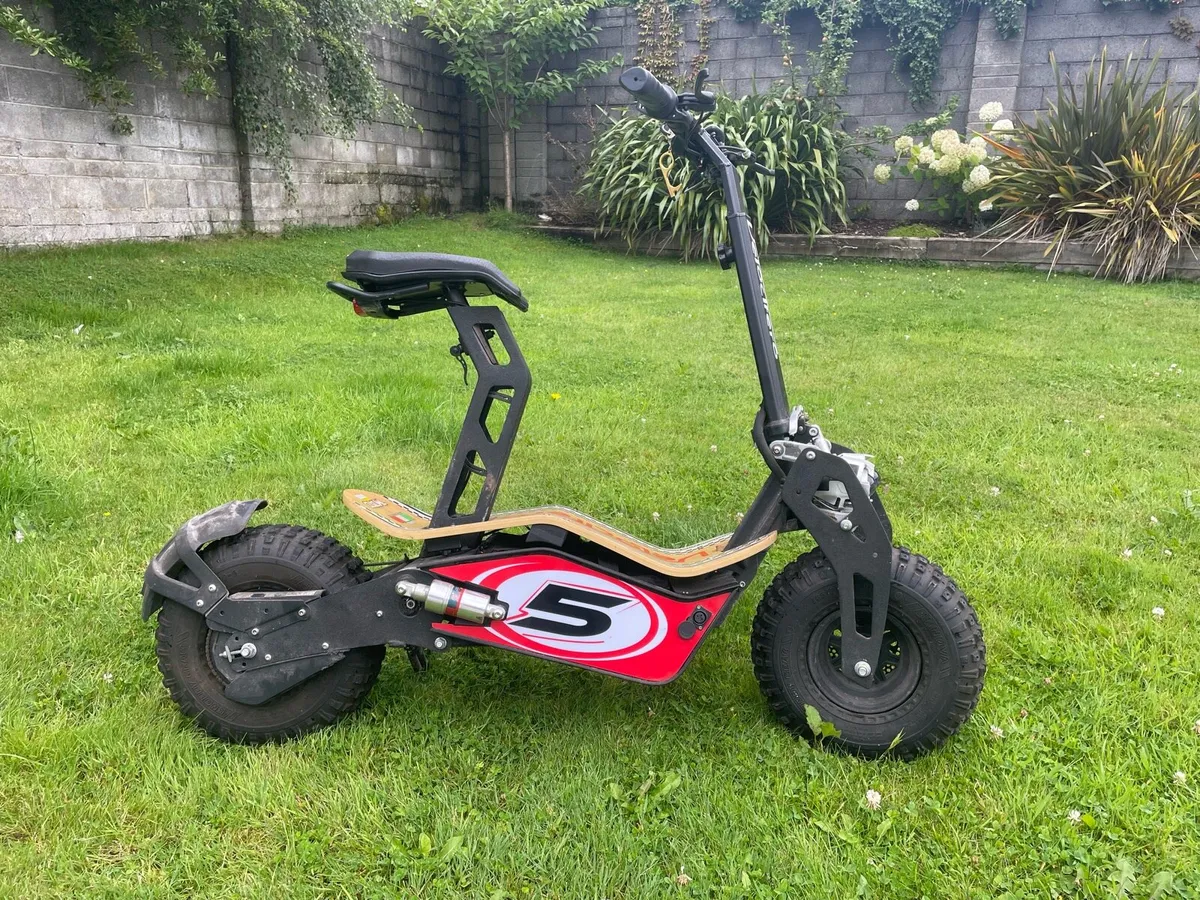 E scooter - Image 1