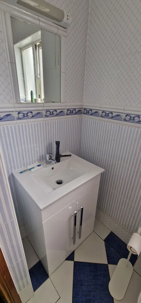 Property to rent - Image 3