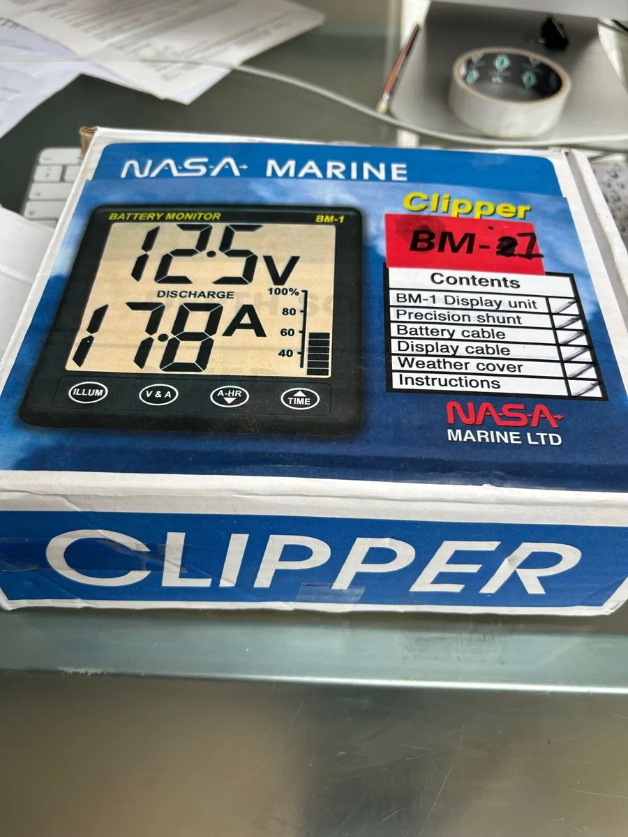 Boat electronics displays - Image 1