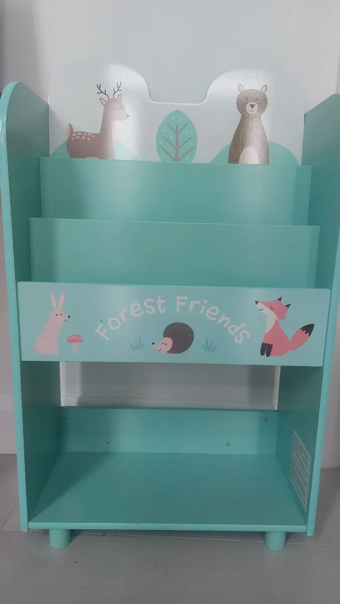 Bookcase & blanket box - Image 3