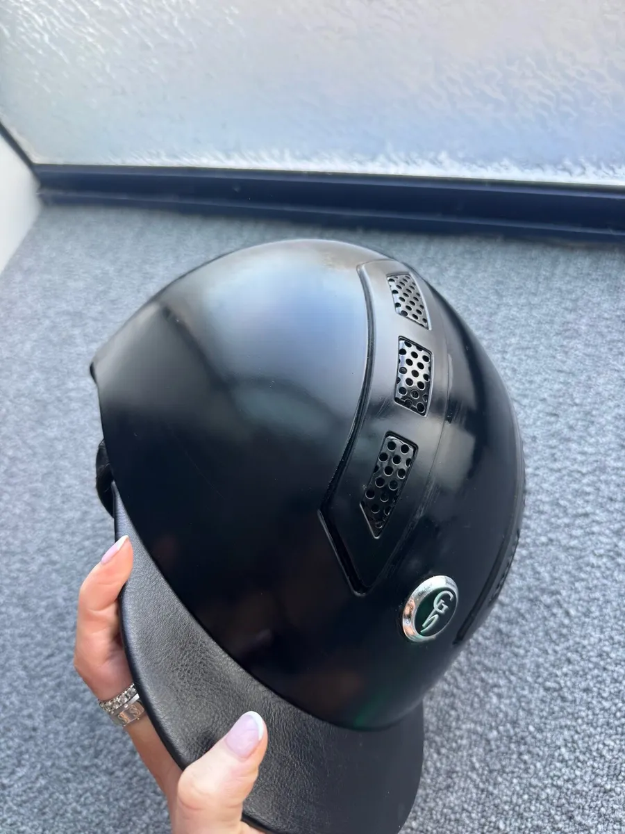 Gatehouse Chelsea Air flow Pro showjumping hat - Image 2