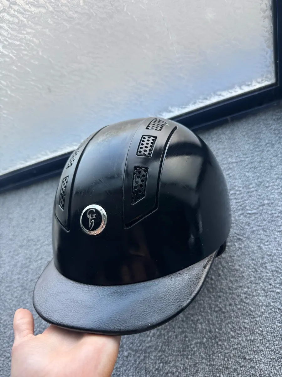 Gatehouse Chelsea Air flow Pro showjumping hat - Image 1