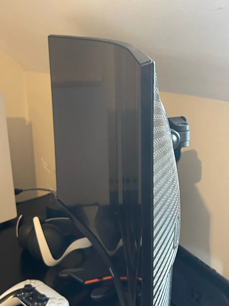 Samsung G5 32inch Curved Gaming Monitor - Image 2