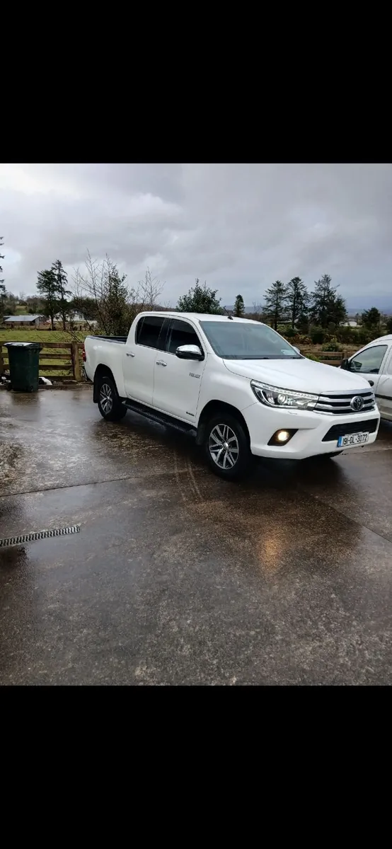 Toyota Hilux 2019 - Image 1