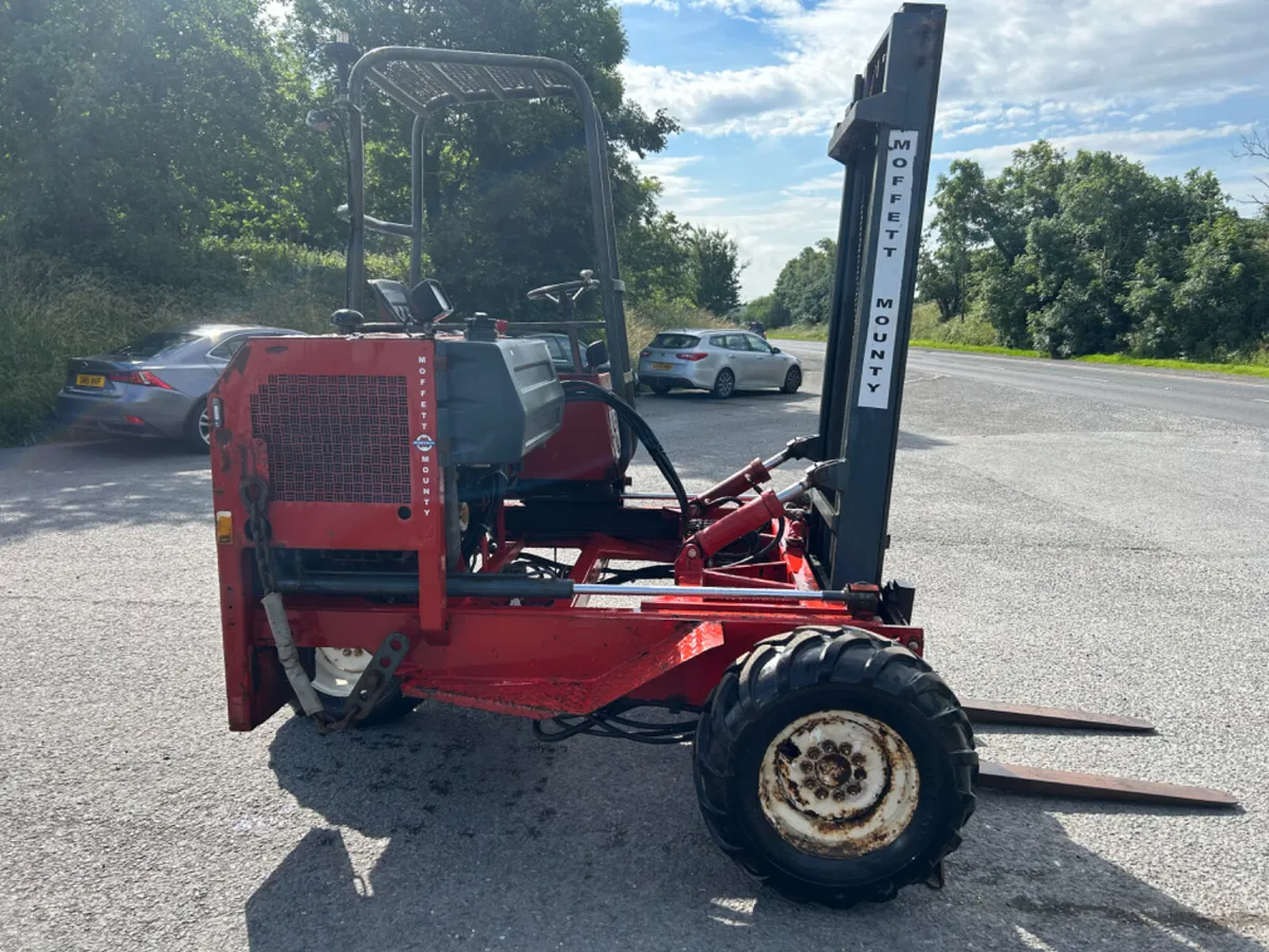 1993 Moffett mounty 2.4 ton rough terrain forklift - Image 4