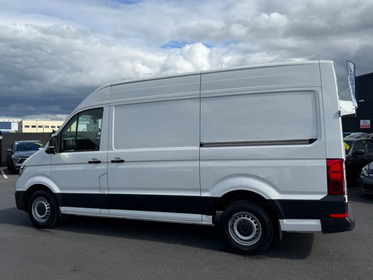 Volkswagen Crafter 35 MWB 2.0L DIESEL - 140HP MANU - Image 3