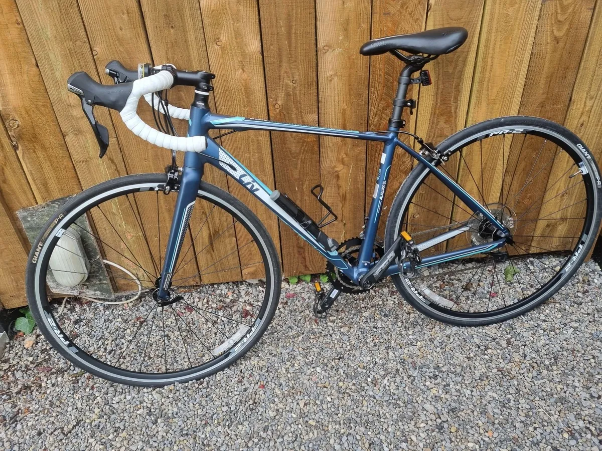 Ladies Road Bike - PRICE DROP - Image 2
