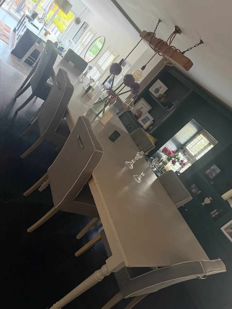 Hand painted extendable kitchen table - Image 4