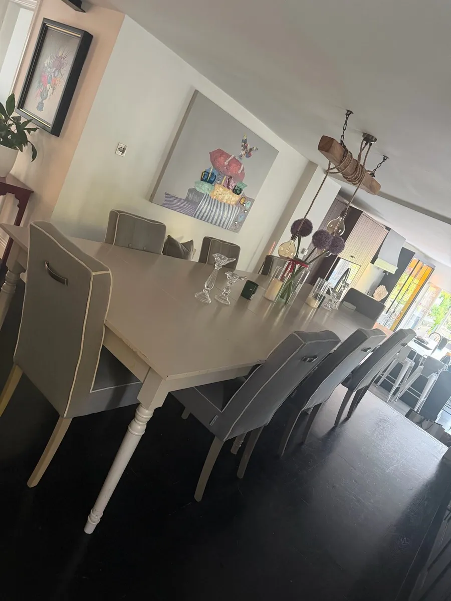 Hand painted extendable kitchen table - Image 2