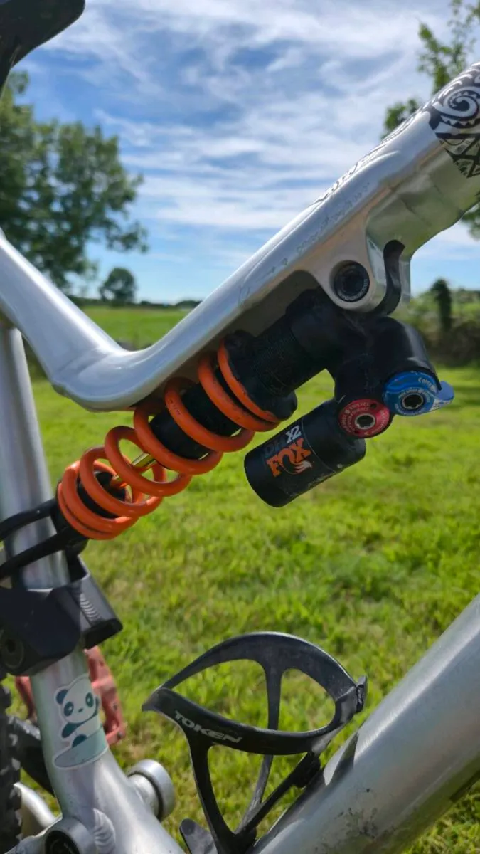 Commencal Meta Am New Zealand Edition - Image 3