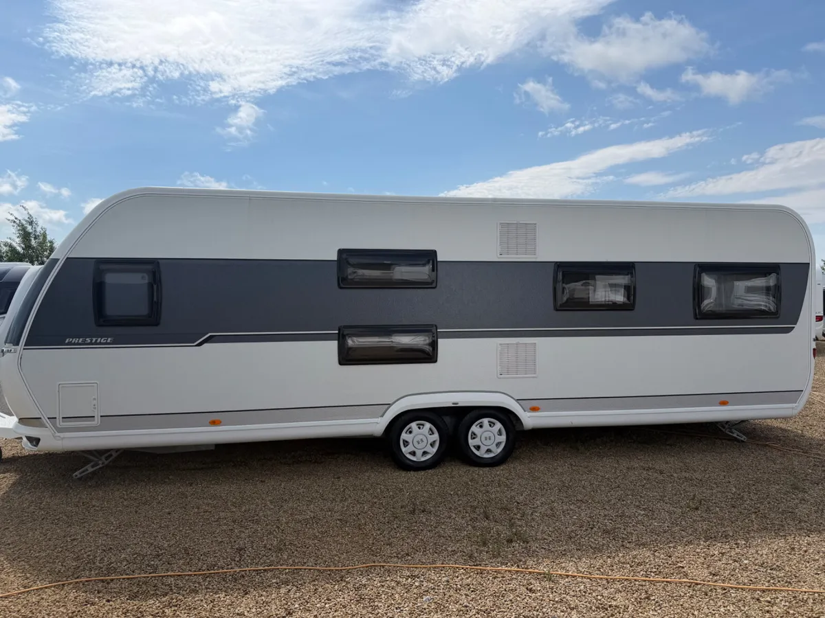 2020 HOBBY 720 UKFE 7/8 BERTH LUX TOURING CARAVAN - Image 2
