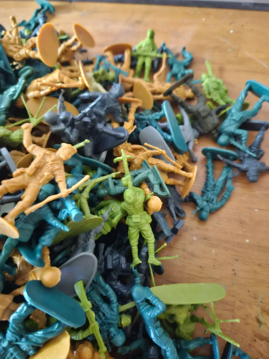 Soldiers Job Lot - Image 2