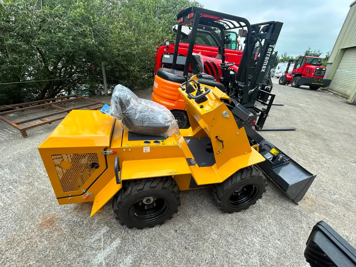 Hengwang Skid Steer Loader - Image 4