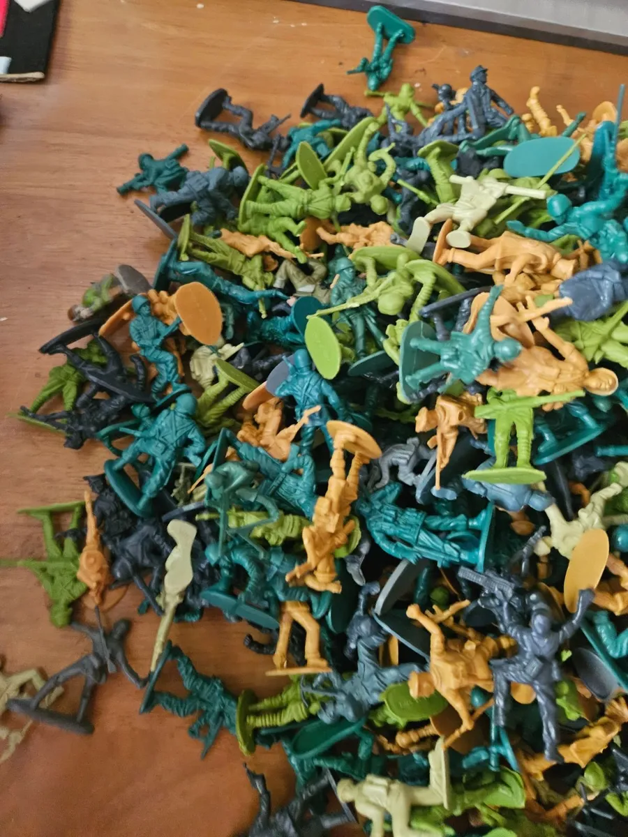 Soldiers Job Lot - Image 4
