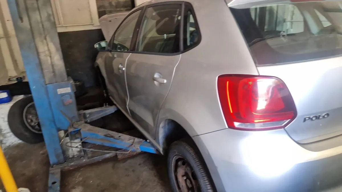 Vw polo 1.2 diesel for parts - Image 2