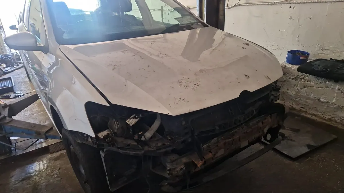 Vw polo 1.2 diesel for parts - Image 3