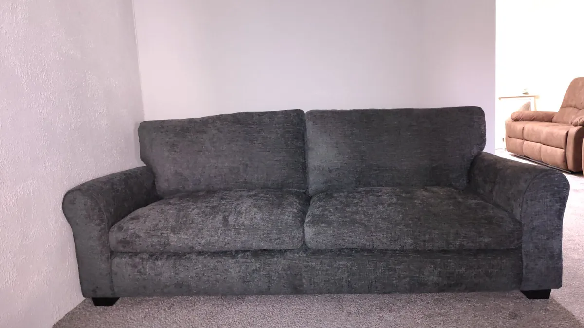 Special clearance price sofa - Image 3